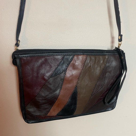 Crossbody Purse - Vegan Leather - Picture 3 of 7